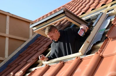 Pose de fenêtres de toit Velux à Mailholas